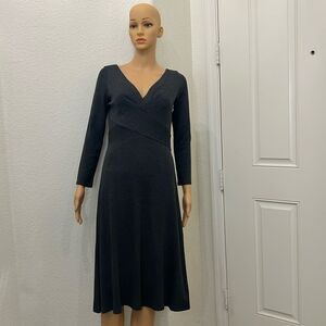 Ann Taylor Loft Dress Size 0 V Neck Gray 3/4 Sleeve Midi Back Zip Machine Wash